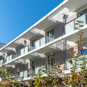 4* Apartahotel East